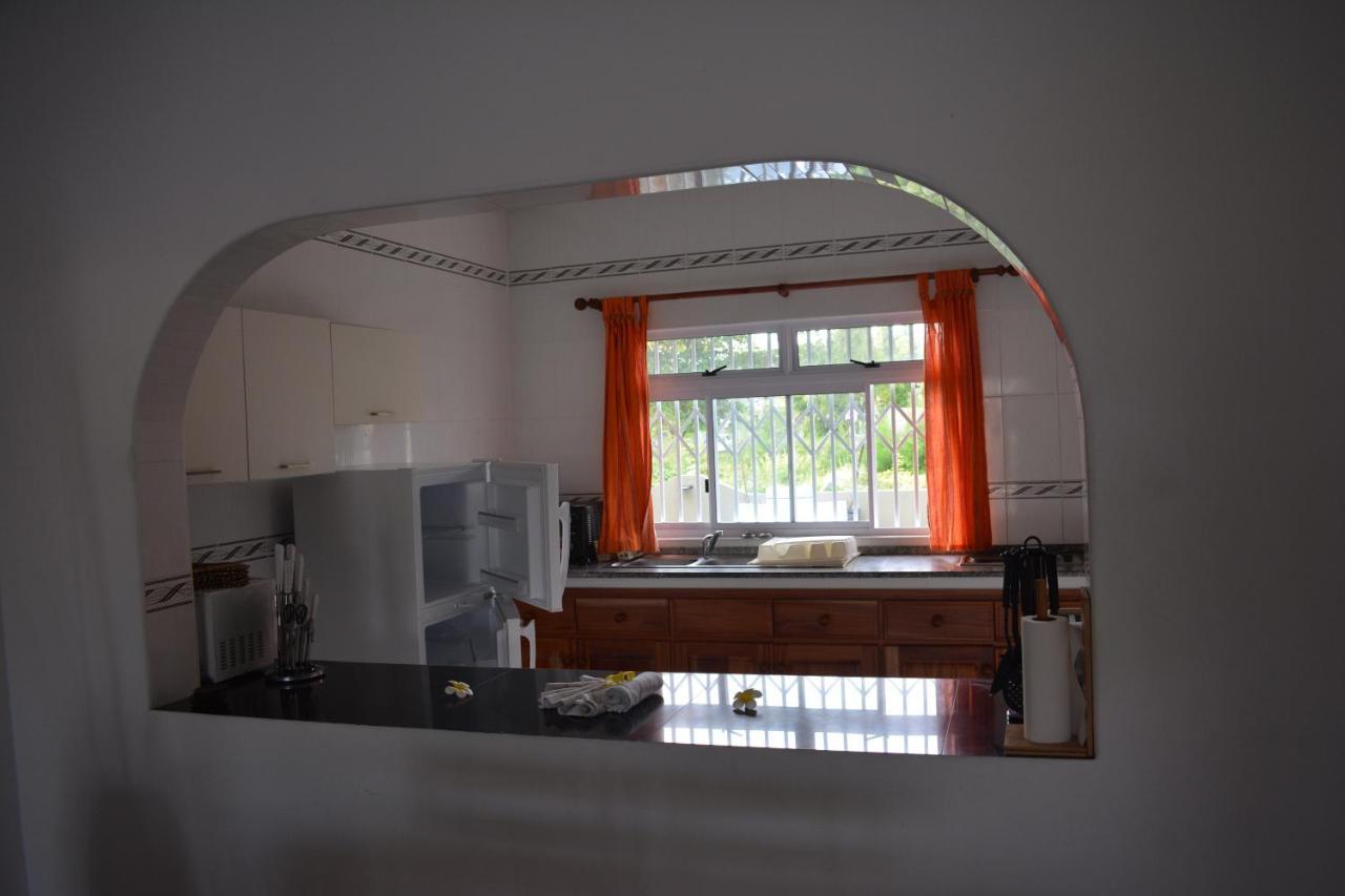 Leo's Petit Villa Annex Praslin  Extérieur photo